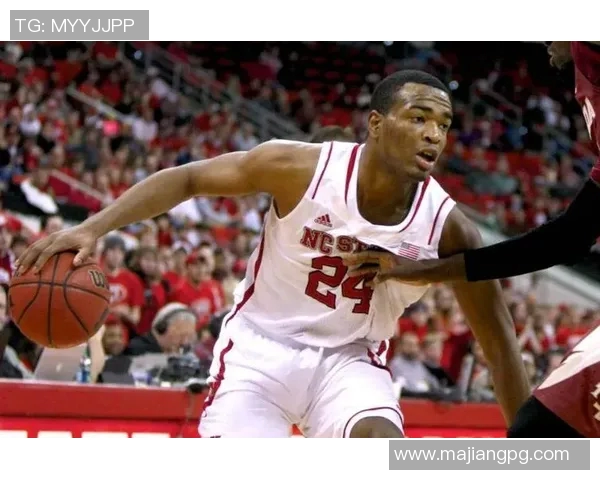 马祖拉强调每日选择专注于攻防两端的篮板争夺提升球队竞争力