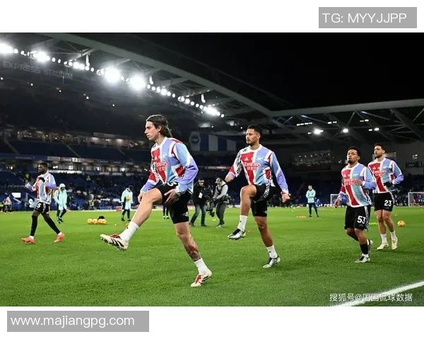 19岁曼联小将海文临危受命对纽卡表现出色传球解围双第一