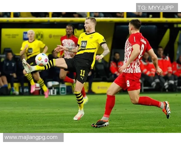 17岁卡尔创下德甲欧冠最年轻纪录22场6球2助攻表现惊艳