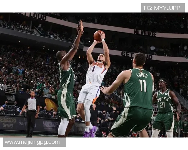 字母哥半场表现抢眼8投5中斩获15分3篮板2助攻独得11分助球队争胜