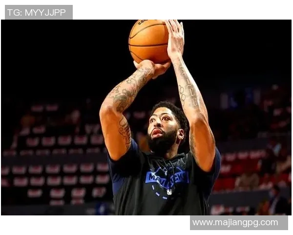 浓眉表现出色前三节高效得分19分并抢下9篮板助力球队争胜 浓眉表现出色前三节高效得分19分并抢下9篮板助力球队争胜