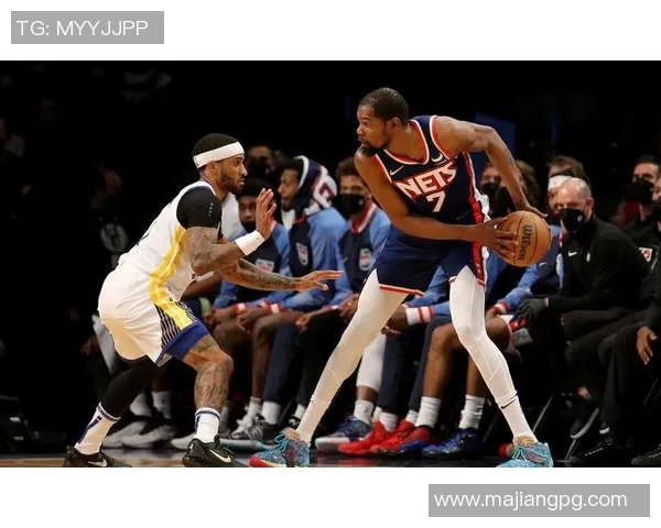 费尔斯上半场表现抢眼7号秀9投4中三分2中2贡献12分6板6助 费尔斯上半场表现抢眼7号秀9投4中三分2中2贡献12分6板6助