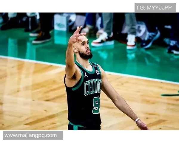 德里克怀特状态起伏16投6中三分球表现不佳但仍贡献16分5助攻2盖帽 德里克怀特状态起伏16投6中三分球表现不佳但仍贡献16分5助攻2盖帽